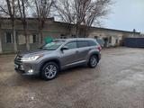 Toyota Highlander 2018 года за 17 200 000 тг. в Актобе – фото 5