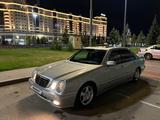 Mercedes-Benz E 280 1999 года за 5 700 000 тг. в Астана – фото 4