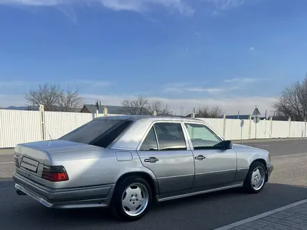 Mercedes-Benz E 280 1995 года за 2 200 000 тг. в Тараз