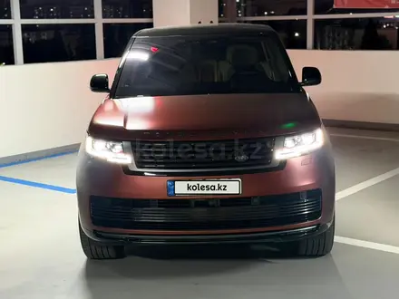 Land Rover Range Rover Autobiography 2023 года за 76 200 000 тг. в Алматы – фото 2