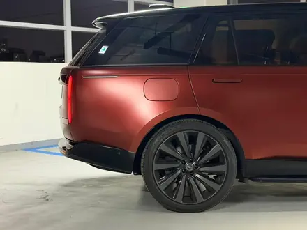Land Rover Range Rover Autobiography 2023 года за 76 200 000 тг. в Алматы – фото 13