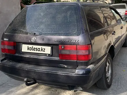 Volkswagen Passat 1994 года за 1 600 000 тг. в Шымкент – фото 4