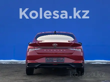 Hyundai Elantra 2022 года за 12 700 000 тг. в Алматы – фото 4
