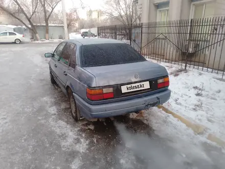 Volkswagen Passat 1991 года за 850 000 тг. в Уральск – фото 4