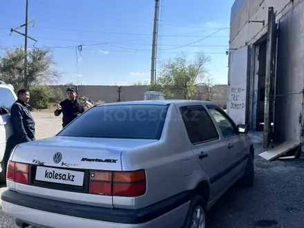 Volkswagen Vento 1995 года за 1 200 000 тг. в Сатпаев – фото 2