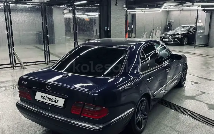 Mercedes-Benz E 280 1997 года за 3 000 000 тг. в Алматы
