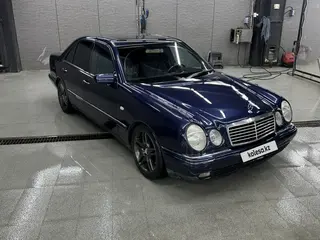 Mercedes-Benz E 280