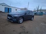 Toyota RAV4 2020 годаүшін12 800 000 тг. в Актобе – фото 2