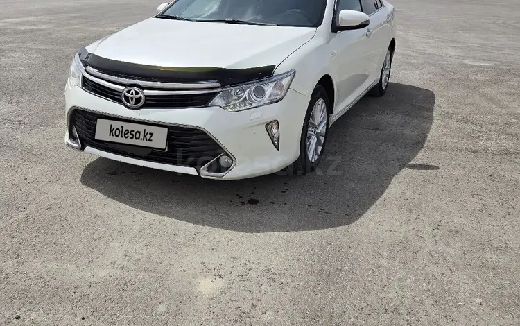 Toyota Camry 2016 года за 12 300 000 тг. в Жанаозен