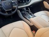 Toyota Highlander 2022 года за 22 000 000 тг. в Алматы – фото 5