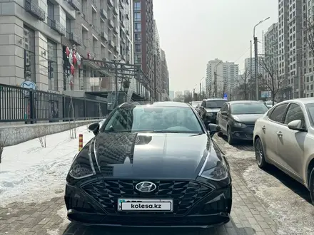 Hyundai Sonata 2022 года за 12 400 000 тг. в Алматы – фото 2