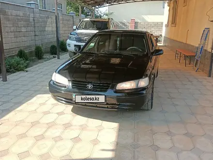 Toyota Camry 1998 года за 3 500 000 тг. в Алматы – фото 5