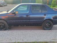 Volkswagen Vento 1992 года за 800 000 тг. в Астана