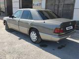 Mercedes-Benz E 200 1990 года за 1 800 000 тг. в Шымкент – фото 5