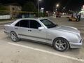 Mercedes-Benz E 280 1998 года за 2 850 000 тг. в Алматы – фото 2