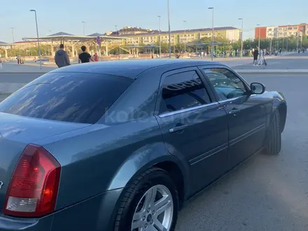 Chrysler 300C 2005 года за 3 800 000 тг. в Атырау – фото 8