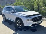 Hyundai Santa Fe 2023 годаүшін18 250 000 тг. в Караганда