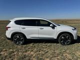Hyundai Santa Fe 2023 года за 18 250 000 тг. в Караганда – фото 3
