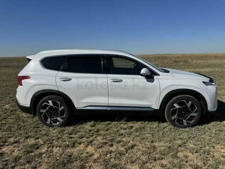 Hyundai Santa Fe 2023 года за 18 250 000 тг. в Караганда – фото 3