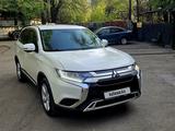 Mitsubishi Outlander 2019 годаүшін10 500 000 тг. в Алматы