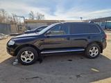 Volkswagen Touareg 2004 года за 5 700 000 тг. в Петропавловск – фото 4