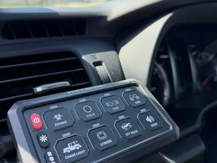 Toyota 4Runner 2021 года за 24 000 000 тг. в Актау – фото 15