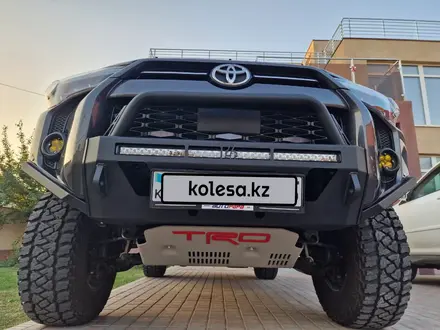 Toyota 4Runner 2021 года за 25 500 000 тг. в Алматы – фото 4
