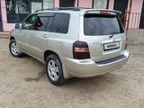 Toyota Highlander 2001 года за 6 700 000 тг. в Алматы – фото 2