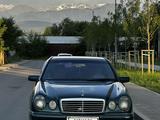 Mercedes-Benz E 230 1996 года за 2 500 000 тг. в Алматы