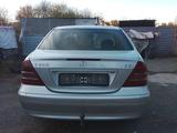 Mercedes-Benz C 200 2005 года за 3 500 000 тг. в Костанай – фото 2
