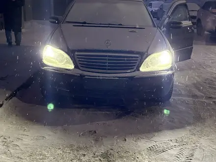 Mercedes-Benz S 500 2000 года за 4 000 000 тг. в Астана – фото 7