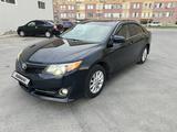 Toyota Camry 2014 года за 8 200 000 тг. в Атырау – фото 2