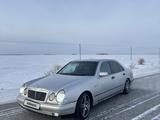 Mercedes-Benz E 200 1997 года за 2 000 000 тг. в Костанай