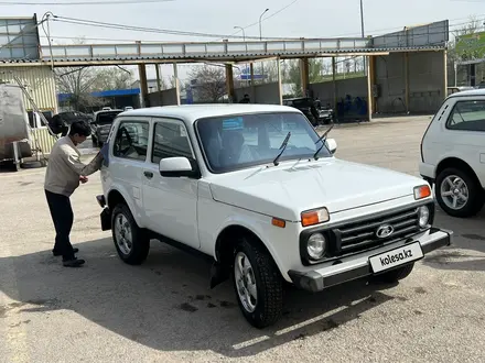 ВАЗ (Lada) Lada 2121 2018 года за 3 200 000 тг. в Шымкент
