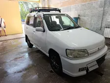Nissan Cube, 1998
