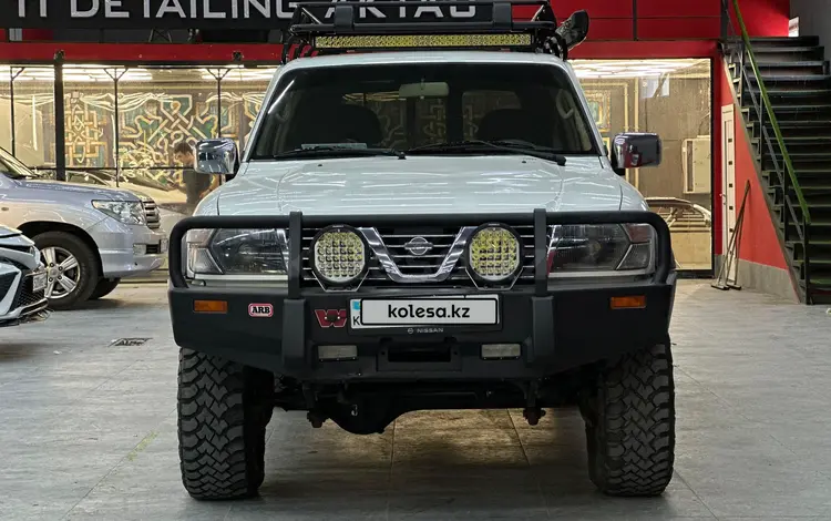 Nissan Patrol 2001 годаүшін8 000 000 тг. в Актау
