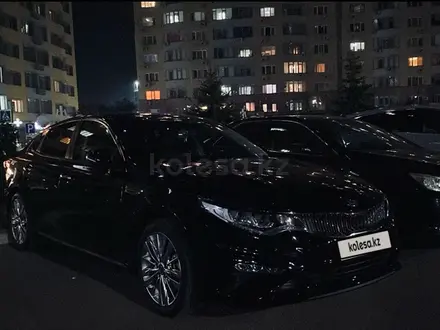 Kia K5 2019 года за 11 500 000 тг. в Алматы – фото 4