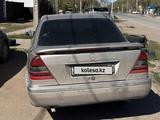 Mercedes-Benz C 180 1994 года за 550 000 тг. в Актобе – фото 4