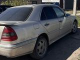 Mercedes-Benz C 180 1994 года за 550 000 тг. в Актобе – фото 3