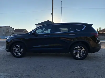 Hyundai Santa Fe 2021 года за 14 800 000 тг. в Караганда