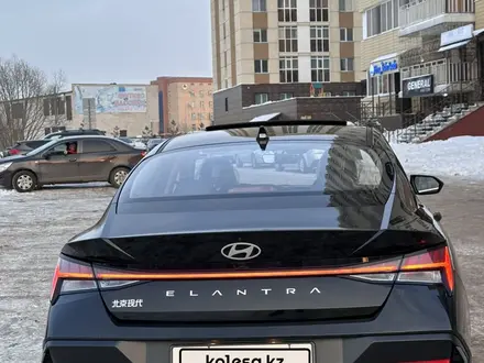 Hyundai Elantra 2023 года за 9 900 000 тг. в Астана – фото 9