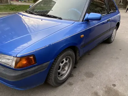 Mazda 323 1993 года за 820 000 тг. в Алматы – фото 4