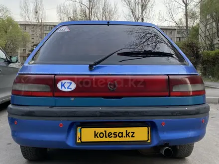 Mazda 323 1993 года за 820 000 тг. в Алматы – фото 2