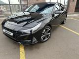 Hyundai Elantra 2022 года за 8 980 000 тг. в Алматы