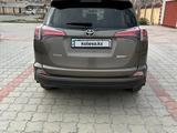 Toyota RAV4 2015 годаfor10 500 000 тг. в Актау – фото 3