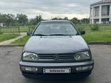 Volkswagen Golf 1996 годаүшін2 000 000 тг. в Караганда