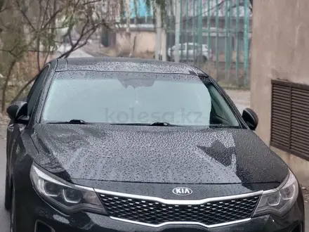 Kia K5 2018 года за 5 000 000 тг. в Алматы – фото 3