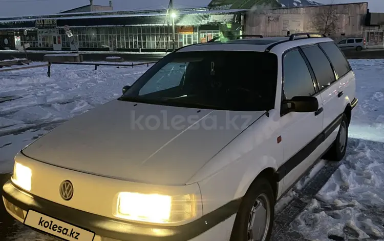 Volkswagen Passat 1992 годаfor2 300 000 тг. в Тараз