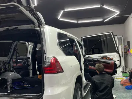 Lexus LX 570 2016 года за 42 000 000 тг. в Астана – фото 12