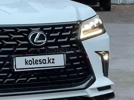 Lexus LX 570 2016 года за 42 000 000 тг. в Астана